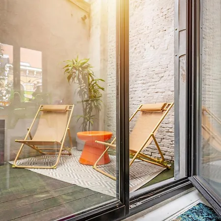 Hot Spot In Trendy Area - 2p Duplex 아파트