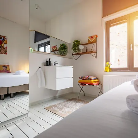 Hot Spot In Trendy Area - 2p Duplex * 안트베르펜